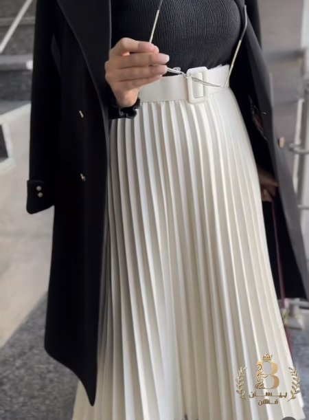 ابيض
